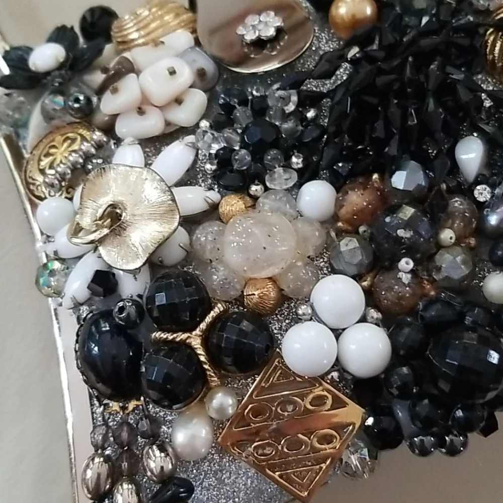 NWT Repurposed Vintage Jewelry Collage Beaded Metal Frame Handbag - Picture 10 of 16